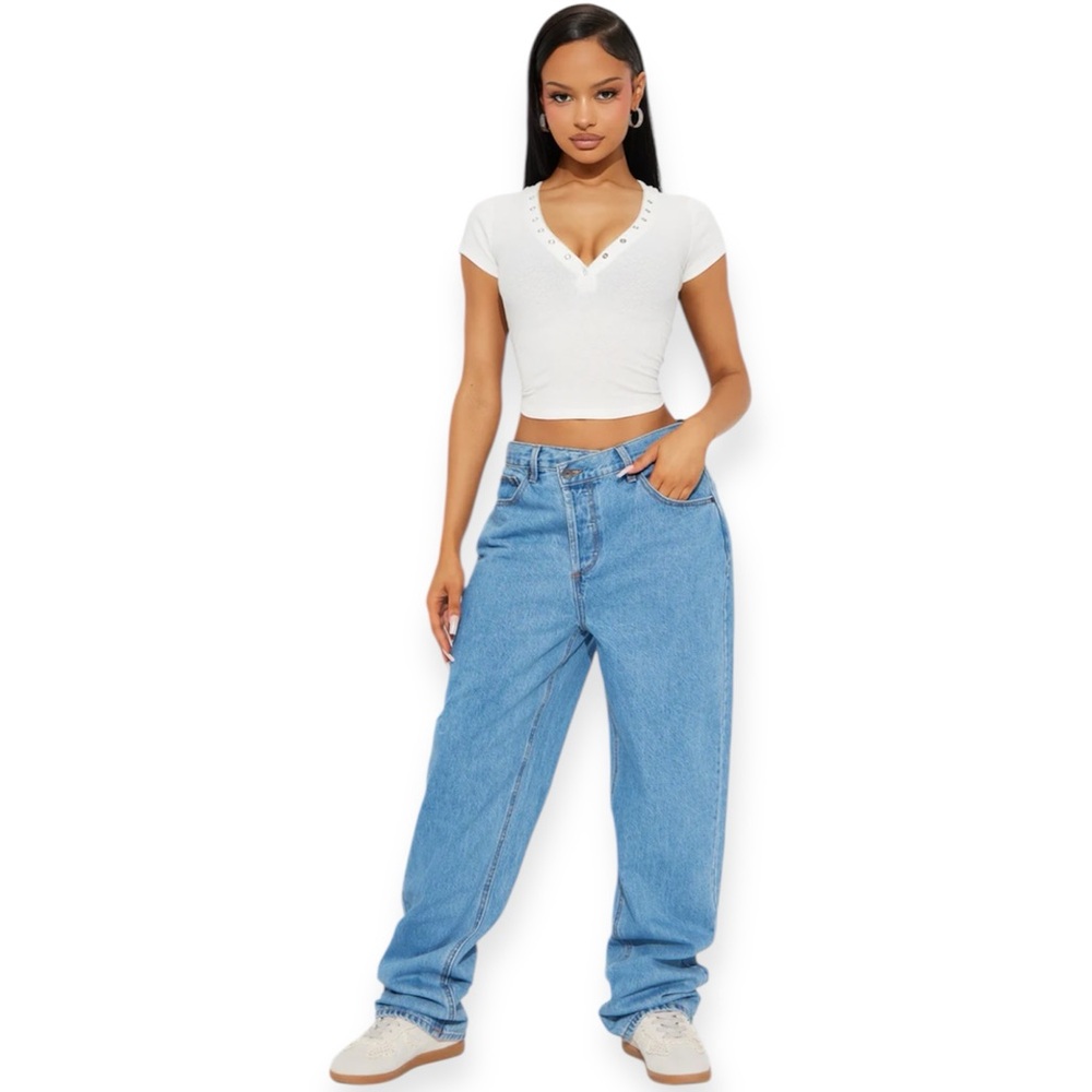 Fashion Nova Crossover Straight Leg Jeans Non-Stretch